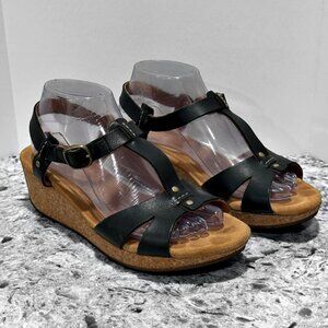 Clarks Elements Black Leather T-strap Cork Wedge Sandals Size 8-8.5 Adjustable